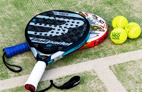 what is a padel racket